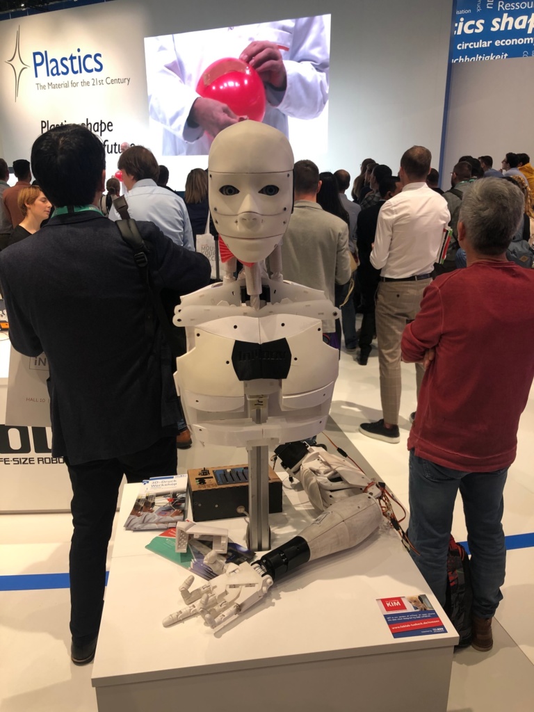 K-show 2019 robot
